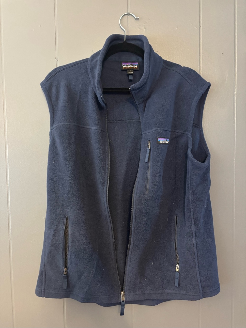 Patagonia Women’s Navy yFleece Vest - Full Zip Sleeveless Layer